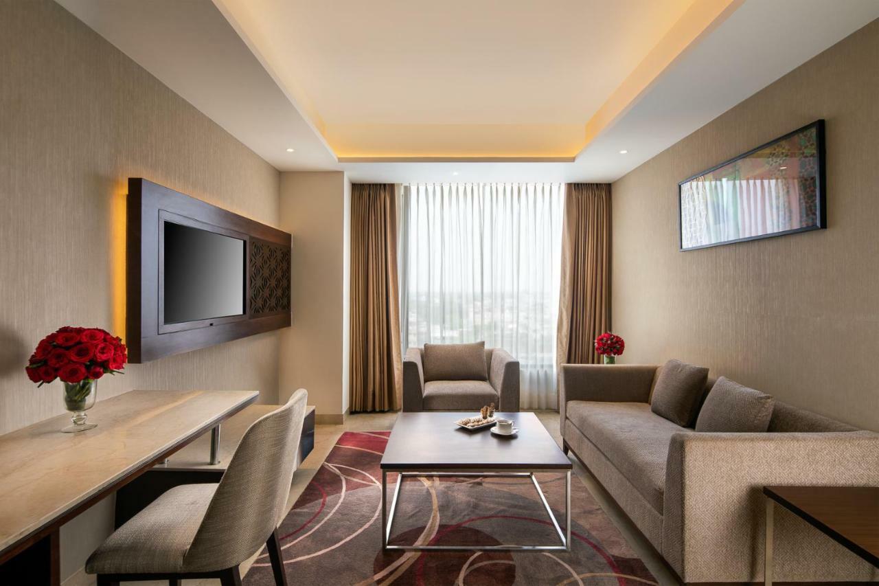 Nirvana Sarovar Portico Gorakhpur Extérieur photo